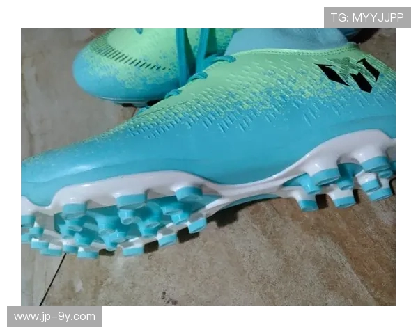 全面解析以足球鞋钉等级划分为中心的实用专业知识深度综合全指南 全面解析以足球鞋钉等级划分为中心的实用专业知识深度综合全指南